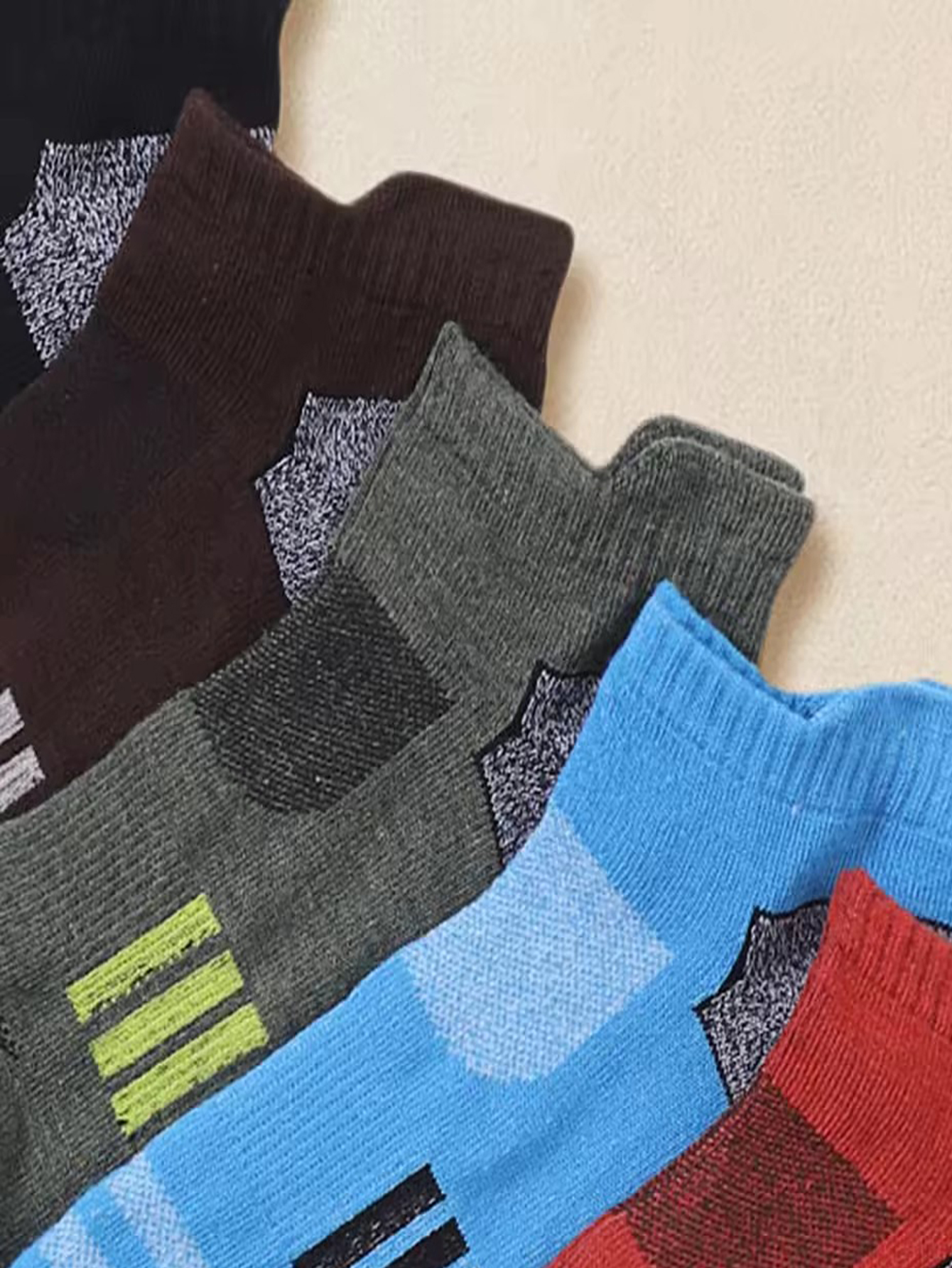 Men's Vibrant Multicolor Strip - Ankle Sock Low Cut recensie en prijs